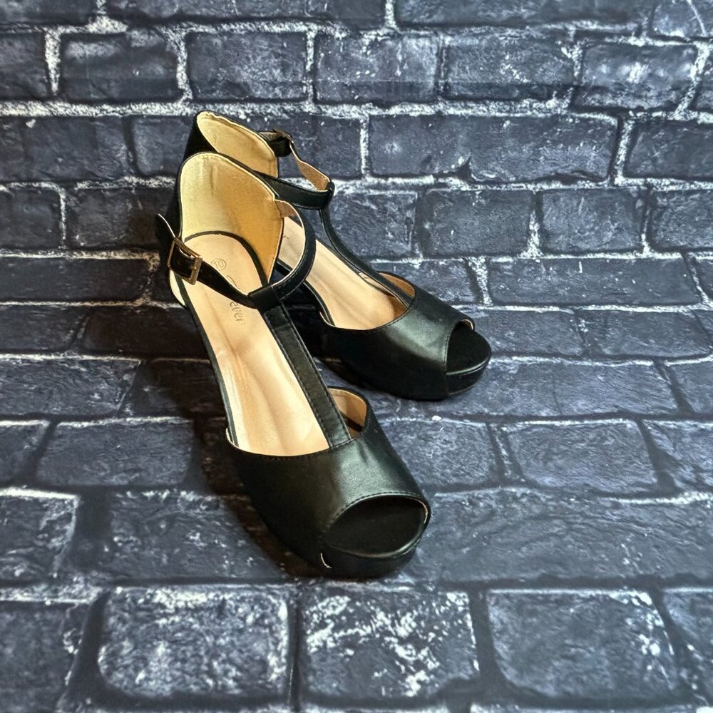 T-Strap Peep Toe Chunky Heel